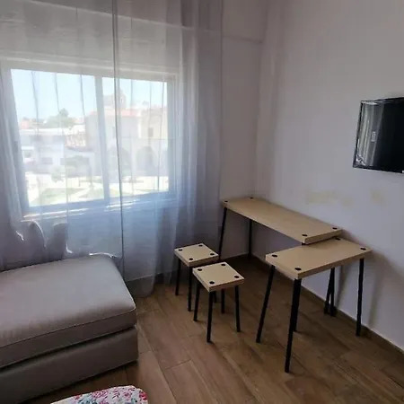 Apartment D Center *